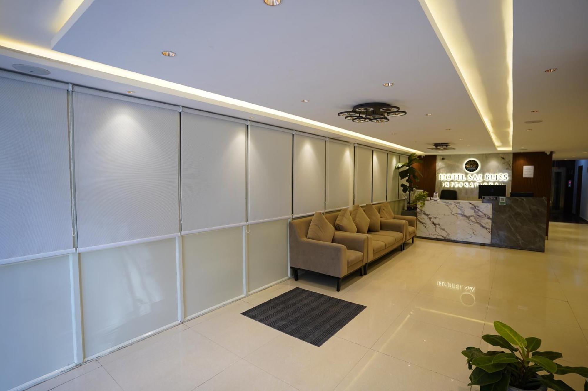 Sai Bliss Residency, Manyata Tech Park Hotell Bangalore Exteriör bild